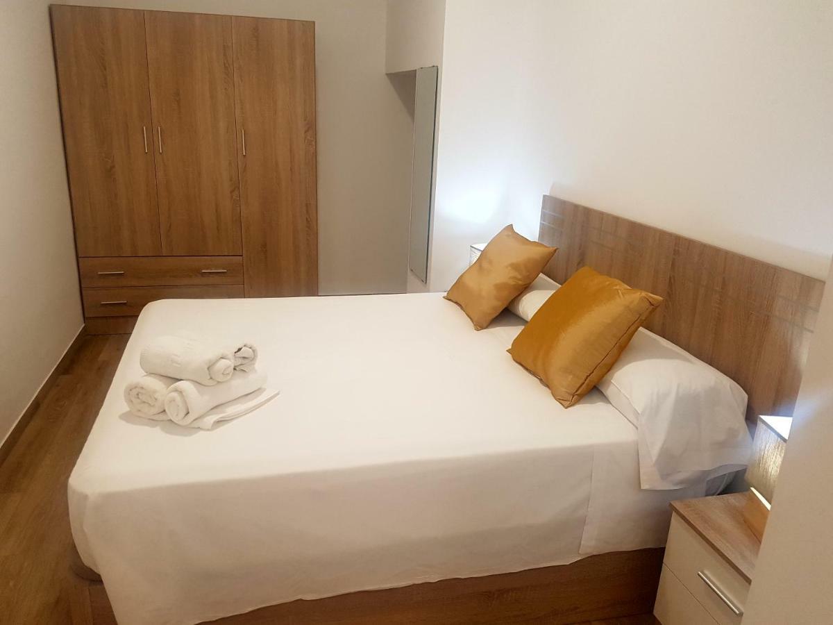 Apartments Naty Beach Малага Екстер'єр фото
