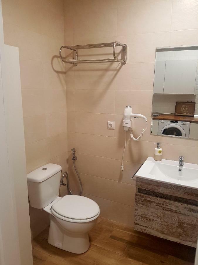 Apartments Naty Beach Малага Екстер'єр фото
